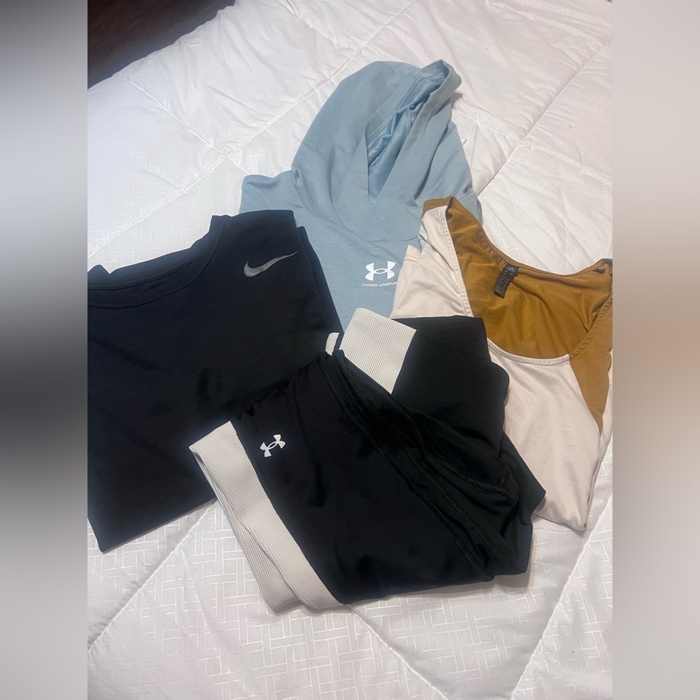 Womens Lot Nike,Adidas and Underarmour Lot size L Price firm